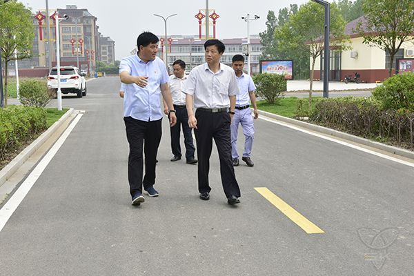白马湖组织城乡建设用地增减挂钩项目专题考察