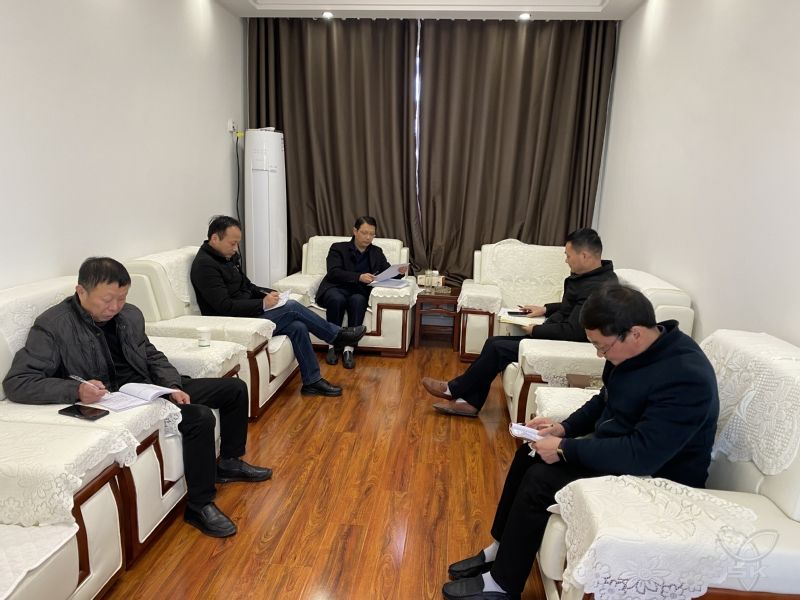 公司纪委学习传达集团公司全面从严治党会议精神